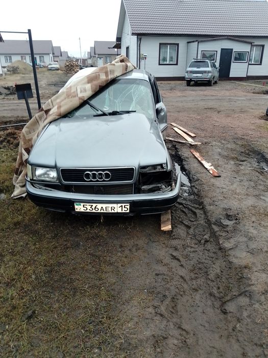 Ауди 80 б4 объем 2 литра газ бензин