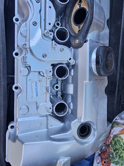 Капак клапани bmw n52 алуминиев