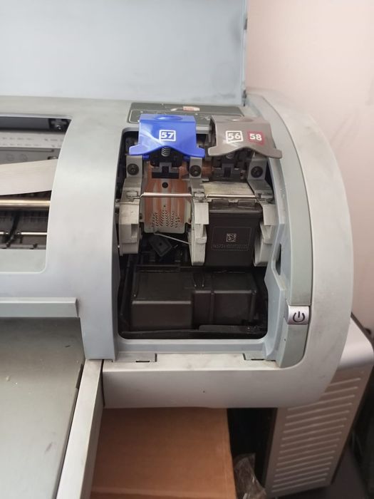 Принтер цветной на запчасти