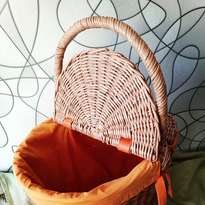 Корзина для пикника плетеная