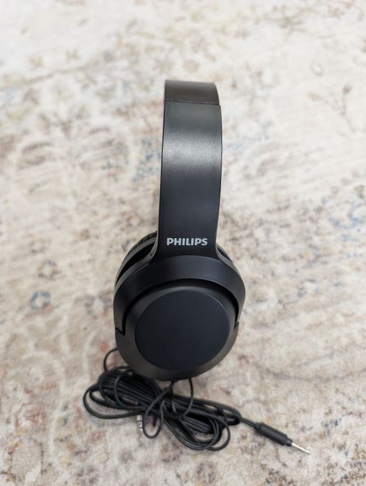 Слушалки с кабел Philips