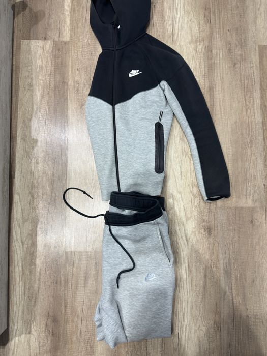 Nike tech fleece