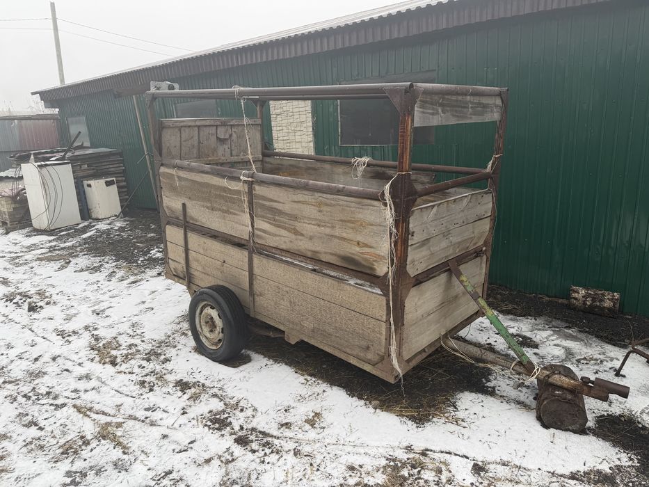 Продам прицеп коневоз