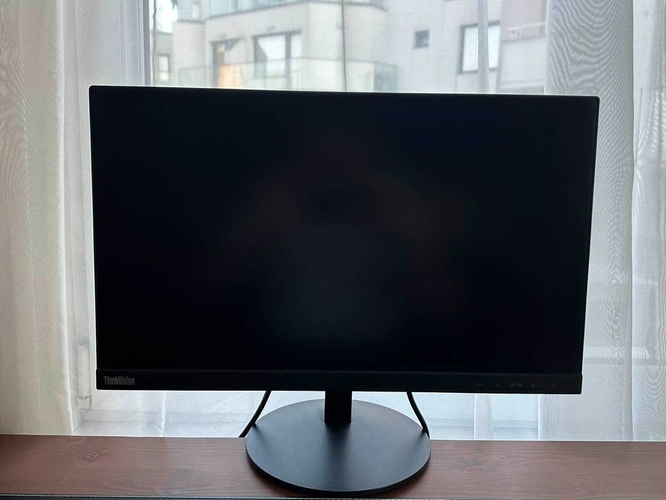 Монитор Lenovo ThinkVision