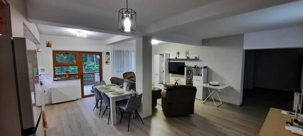 Proprietar – Apartament 4 camere, 120 mp, aproape de Pârtia Clăbucet, Predeal