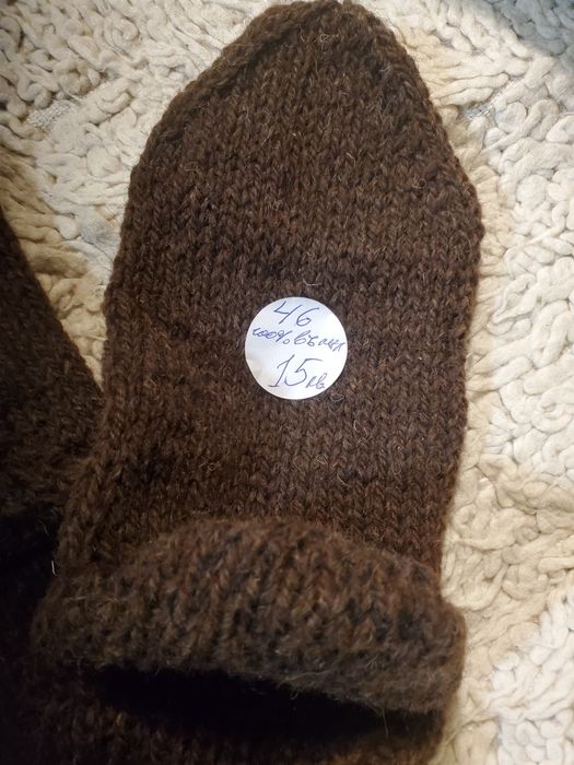 Ръчно  плетени  мъжки  чорапи  от вълна. Размер 42размер  43