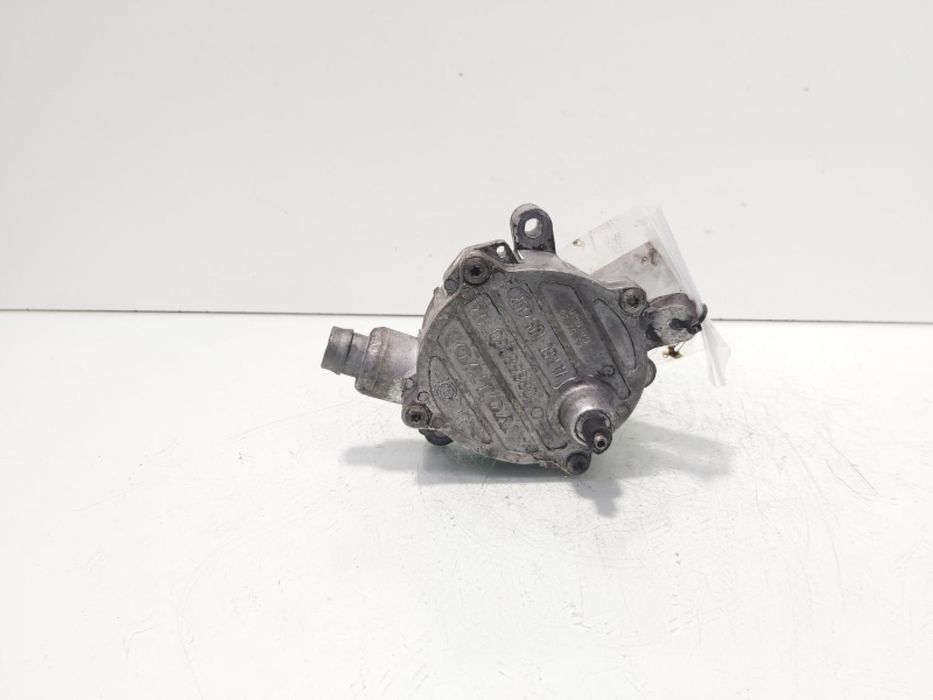 Pompa vacuum, cod 08658230, Volvo XC60, 2.4D, D5244T