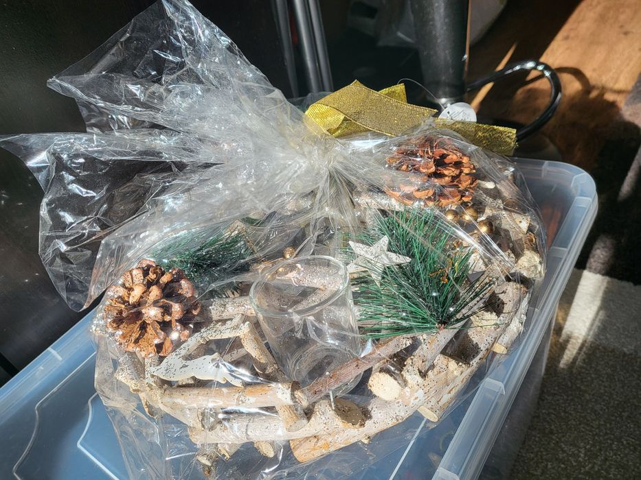 Коледна украса, Поставка за 4 бр. свещи