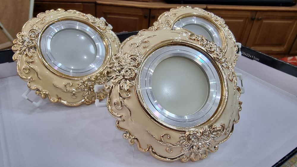 Софиты потолочные