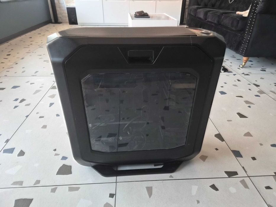 Graphite Series™ 780T Full-Tower PC Case