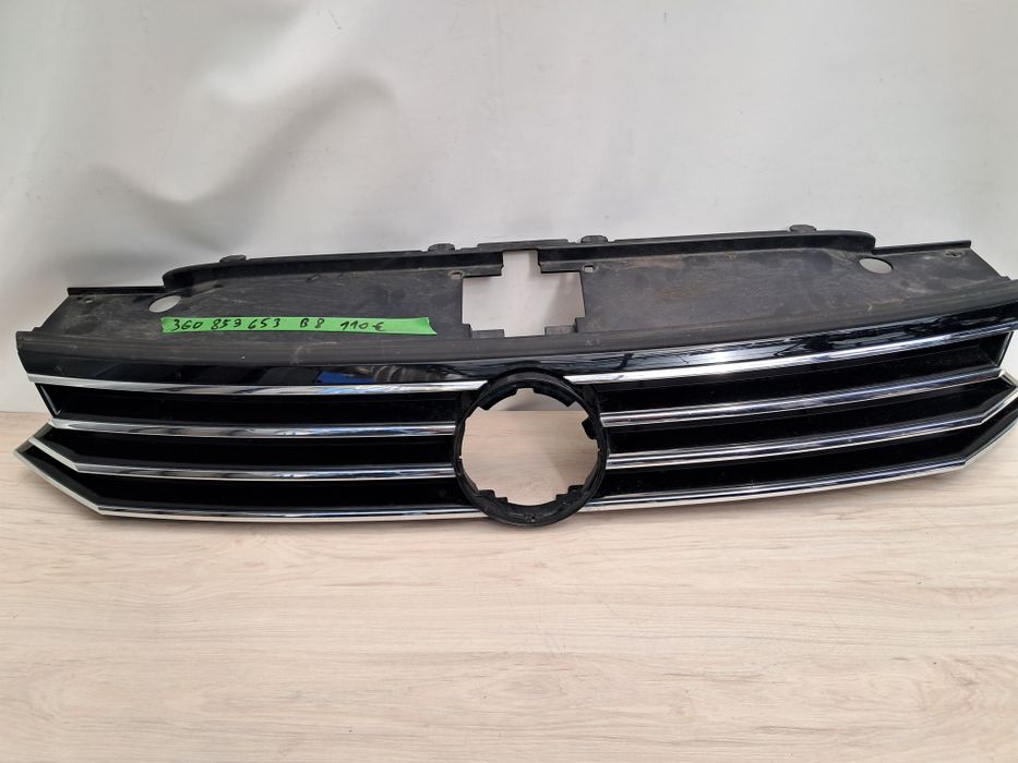 Грил решетка Vw Passat B8