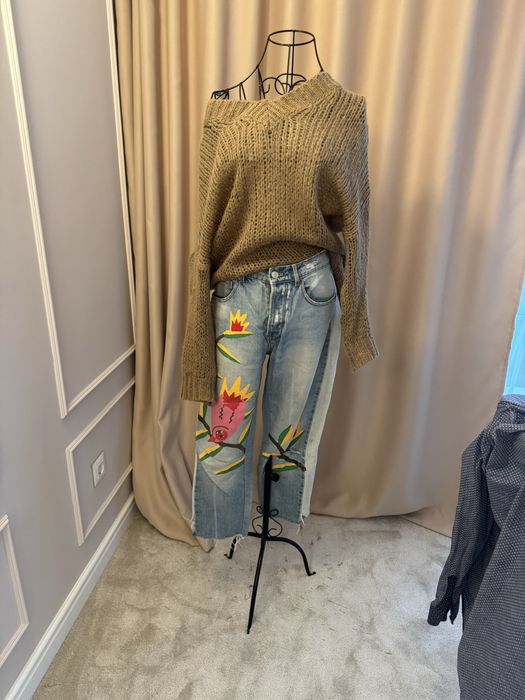 Дънки с бродерия Зара