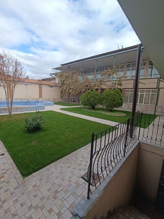 9 ком. 2-х эт. ДОМ. Участок 6,7 соток. Сергели, Кум-Арык