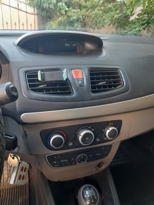 RENAULT Fluence 2011 — imagine 4
