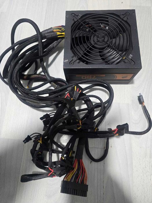 Захранване Corsair TX750 750W