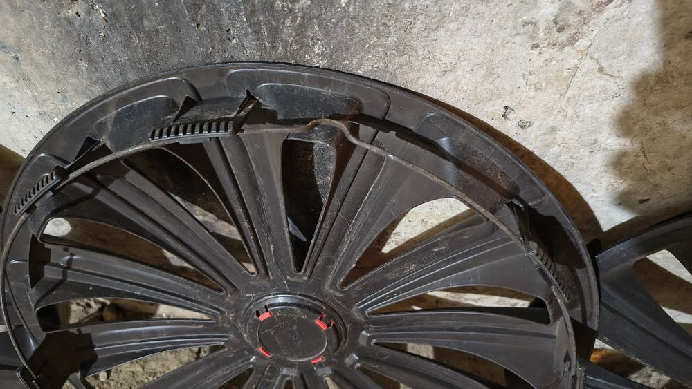 Jante tabla  R16 cu capace si prezoane