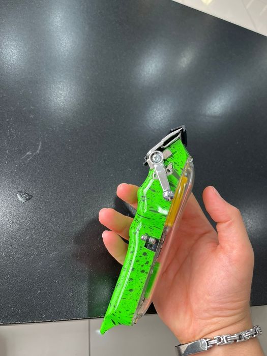 Професионална машинка за подстригване