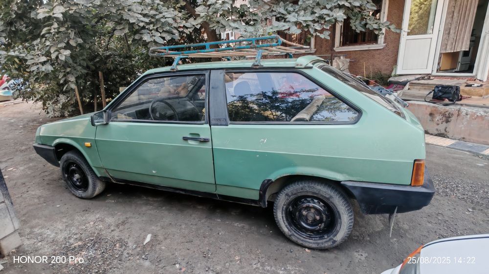 Лада Ваз 2108 (спутник)