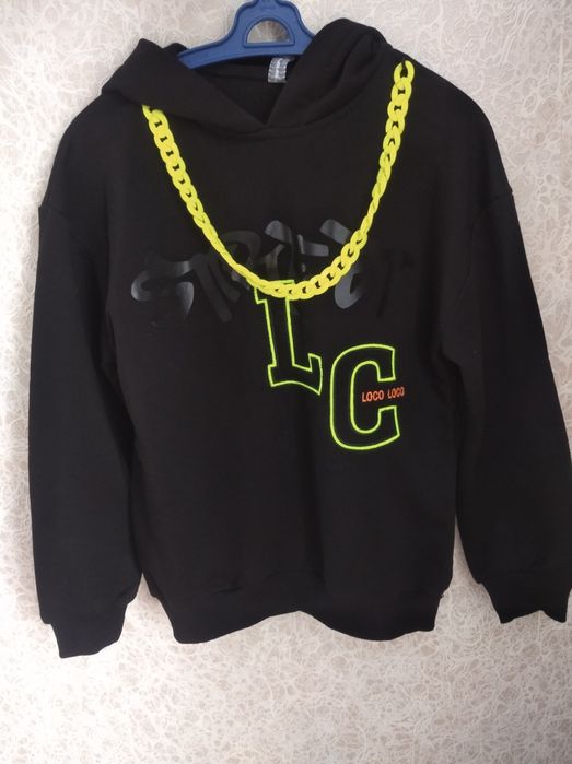 Толстовка с цепочкой