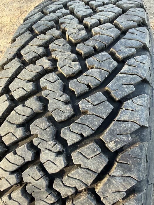 Продавам Гуми АТ GRIPMAX