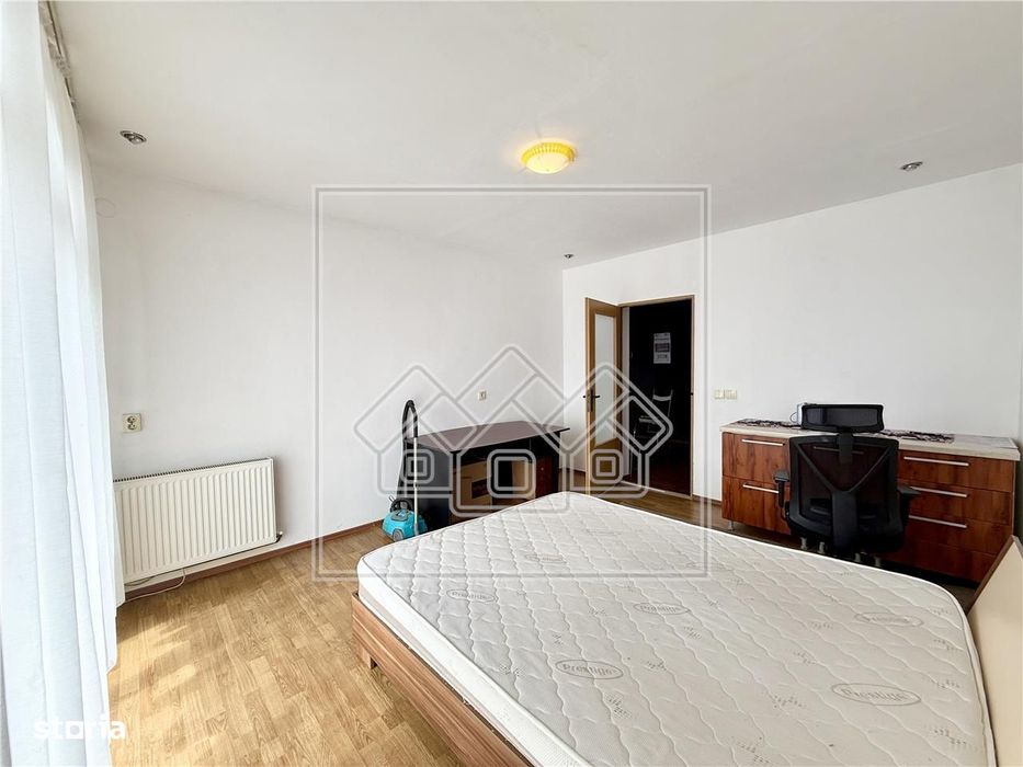 Apartament cu 4 camere, la casa, cu curte - Calea Tunisorului, Sibiu