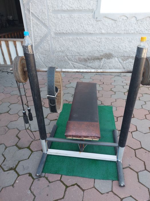 Продам тренажор  для жима-штанга