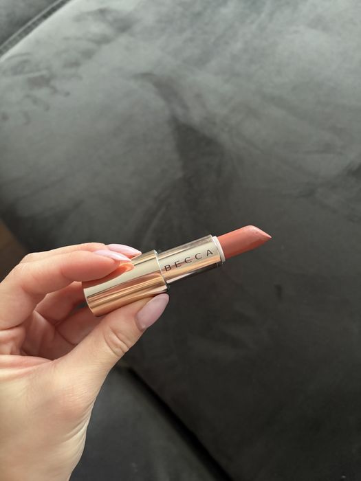 Rare beauty, Becca и Kylie cosmetics гримове