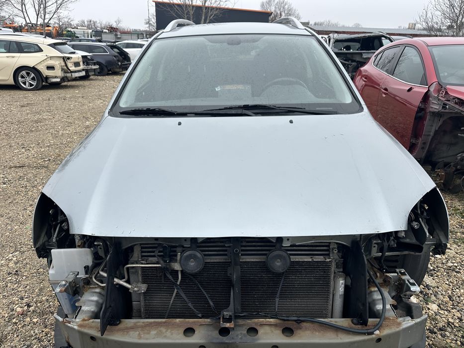 Преден капак за Тойота Авенсис Т25 до 2009г!