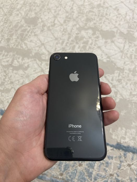 Продам Iphone 8, 64gb
