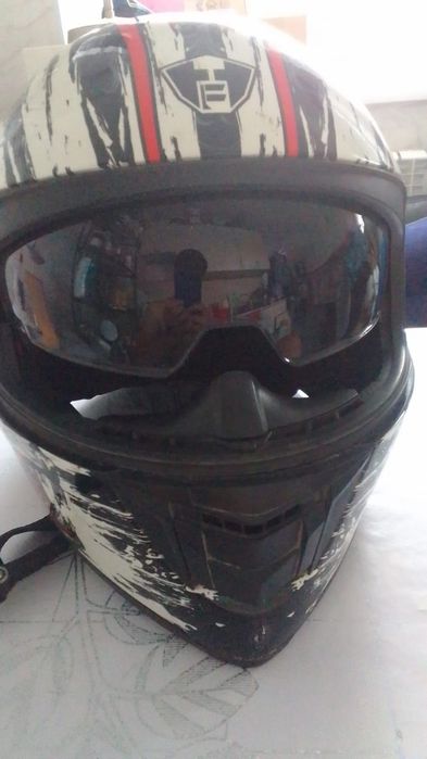 Продам шлем для мотоцикла