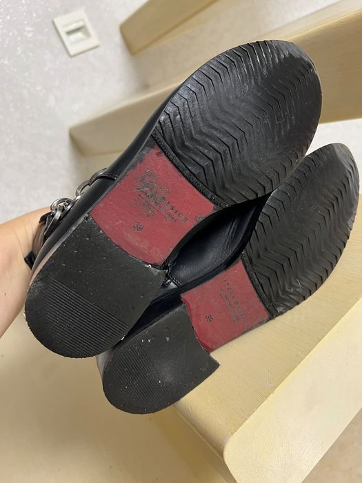 Vand botine piele pret bun