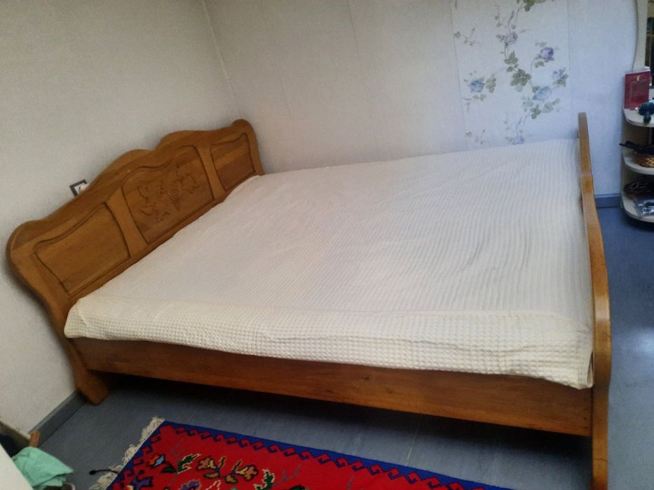 Спалня: Легло + Матрак 180/200 (Ръчана Изработка) Готова за Взимане