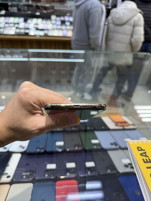 Iphone Xs max sotiladi