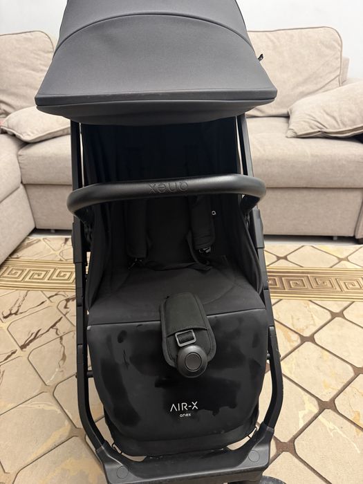 Коляска прогулочная Anex Air-X, черная