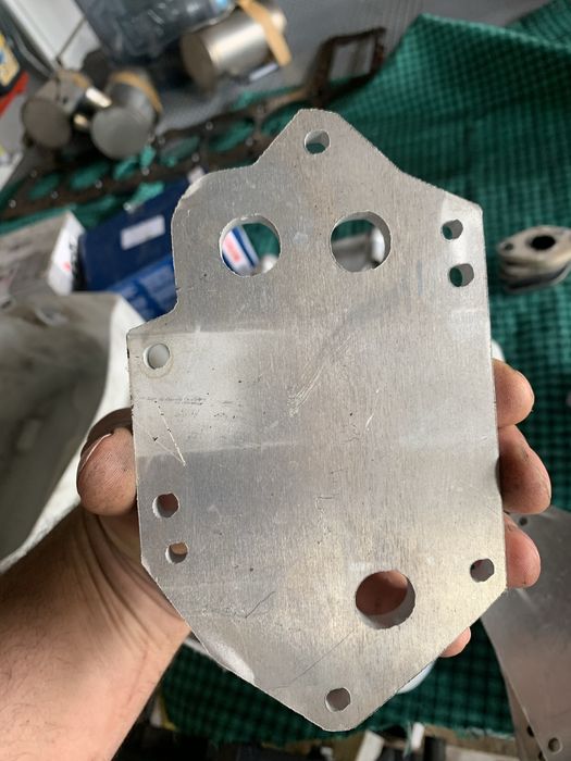 БМВ М57 охладител масло. Планка картерна вентиалция .