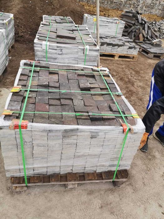 Плитняк пиленый, камень.