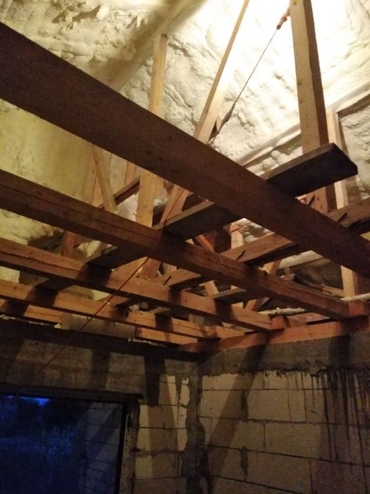 50lei/10 cm izolatie spuma poliuretanica PCC,BASF,ATK,Synthesia