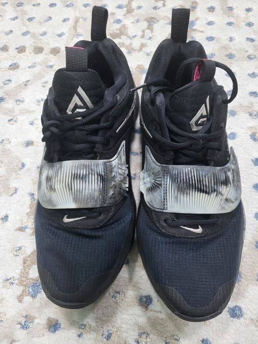 Маратонки Nike Zoom Freak 3
Zoom F