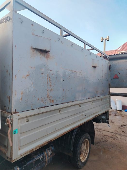 Борт на Газел...