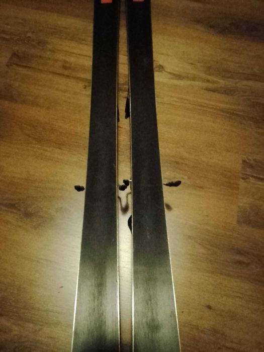 Vfolki Racetiger ски