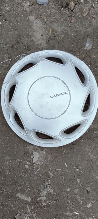 Колпаки 1шт деу R14 б.у.