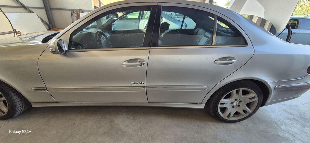 Мерцедес w211 е класа 3.2 на части