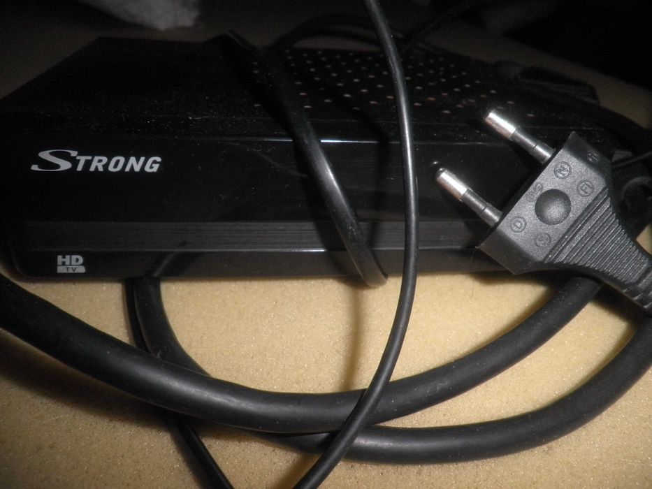 Продавам  декодер  Стронг  за  телевизия  .