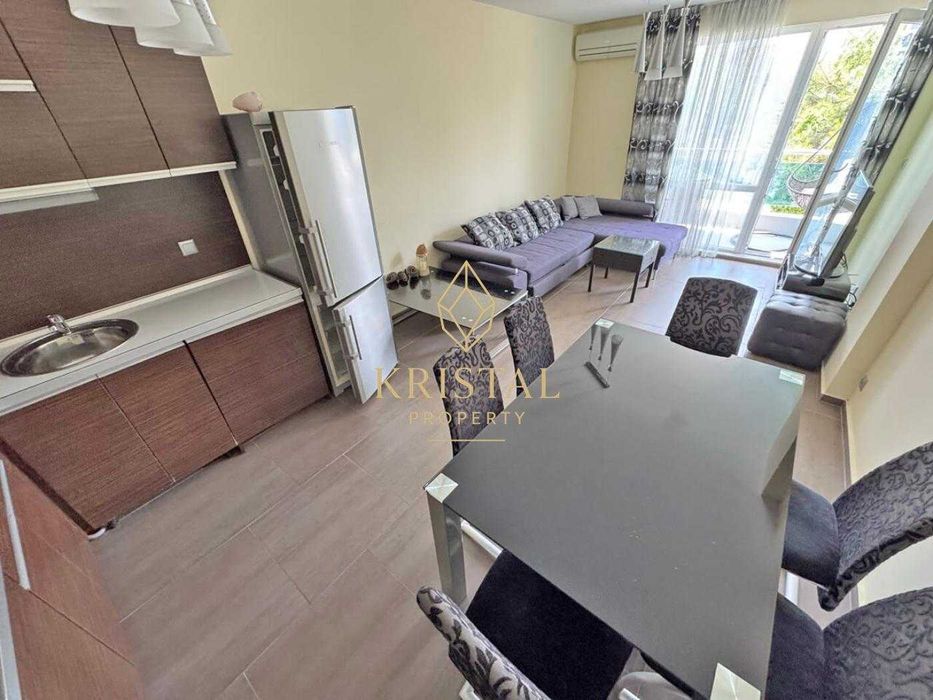 Продава се Тристаен апартамент в Несебър - 114 кв.м за 1036 €/кв.м - Снимка #2