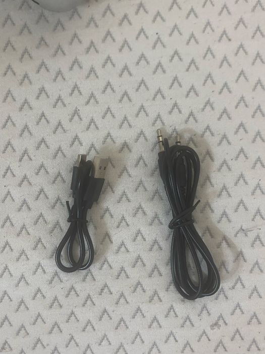 Airpods Max  argintiu