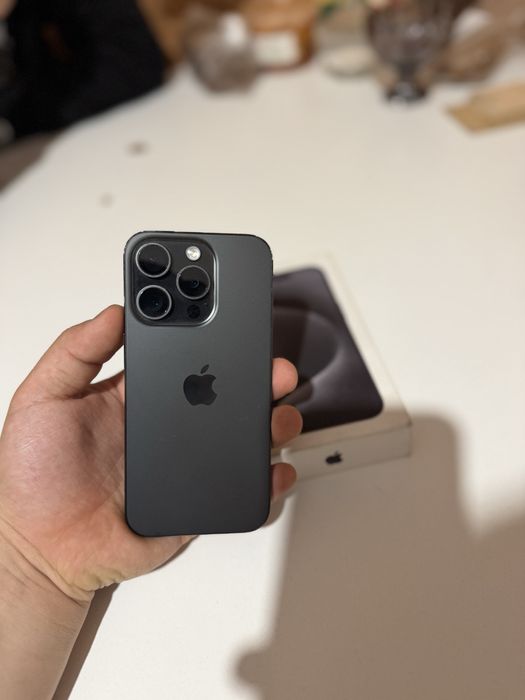 Продам айфон 15 про