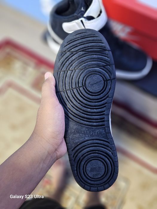 Обувки на nike размер 38,5