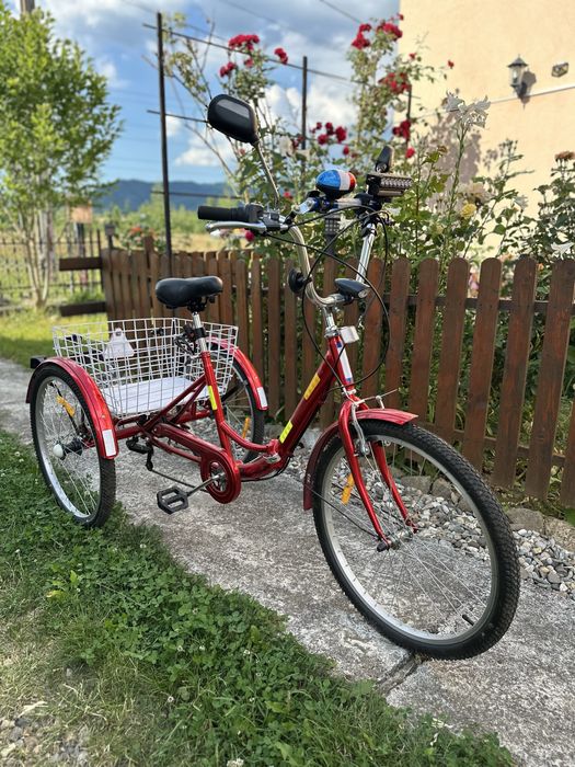 Tricicleta cu dotari si cos