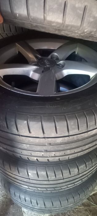 Vând jante originale audi