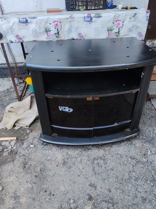 Отдам бесплатно .